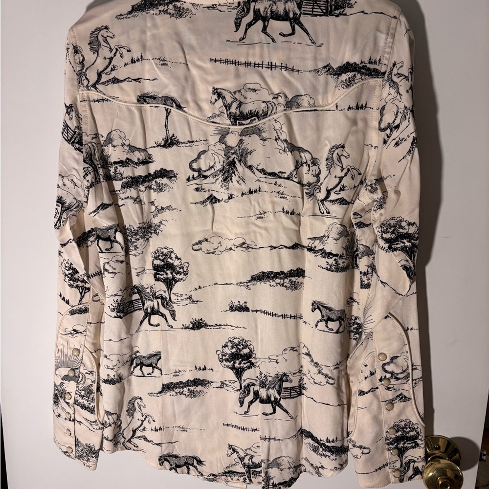 Wrangler Lainey Wilson Western Shirt - Picture 3 of 3